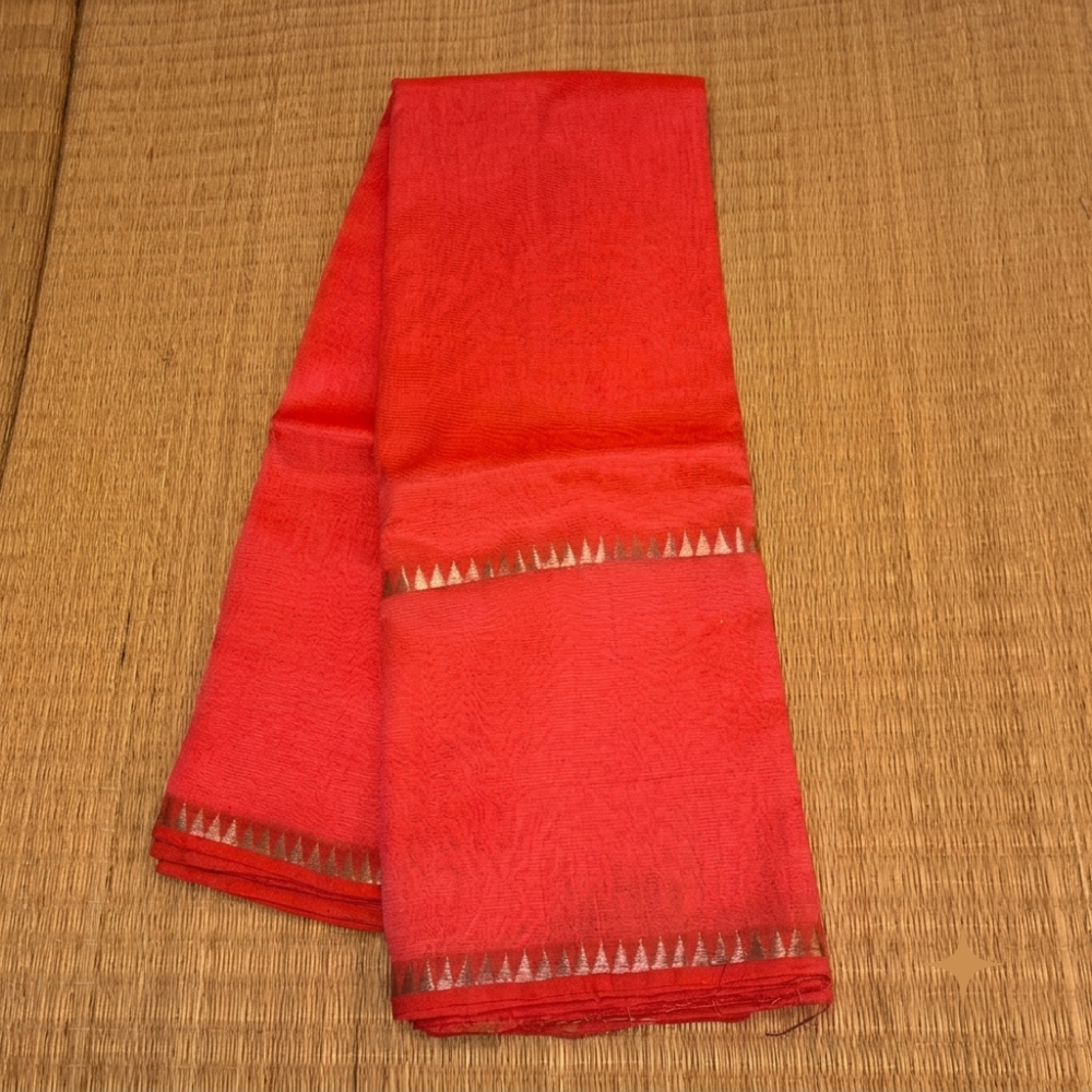 Vibrant Coral Red Handloom Mangalagiri Silk Cotton Saree with Silver Zari Gap Border