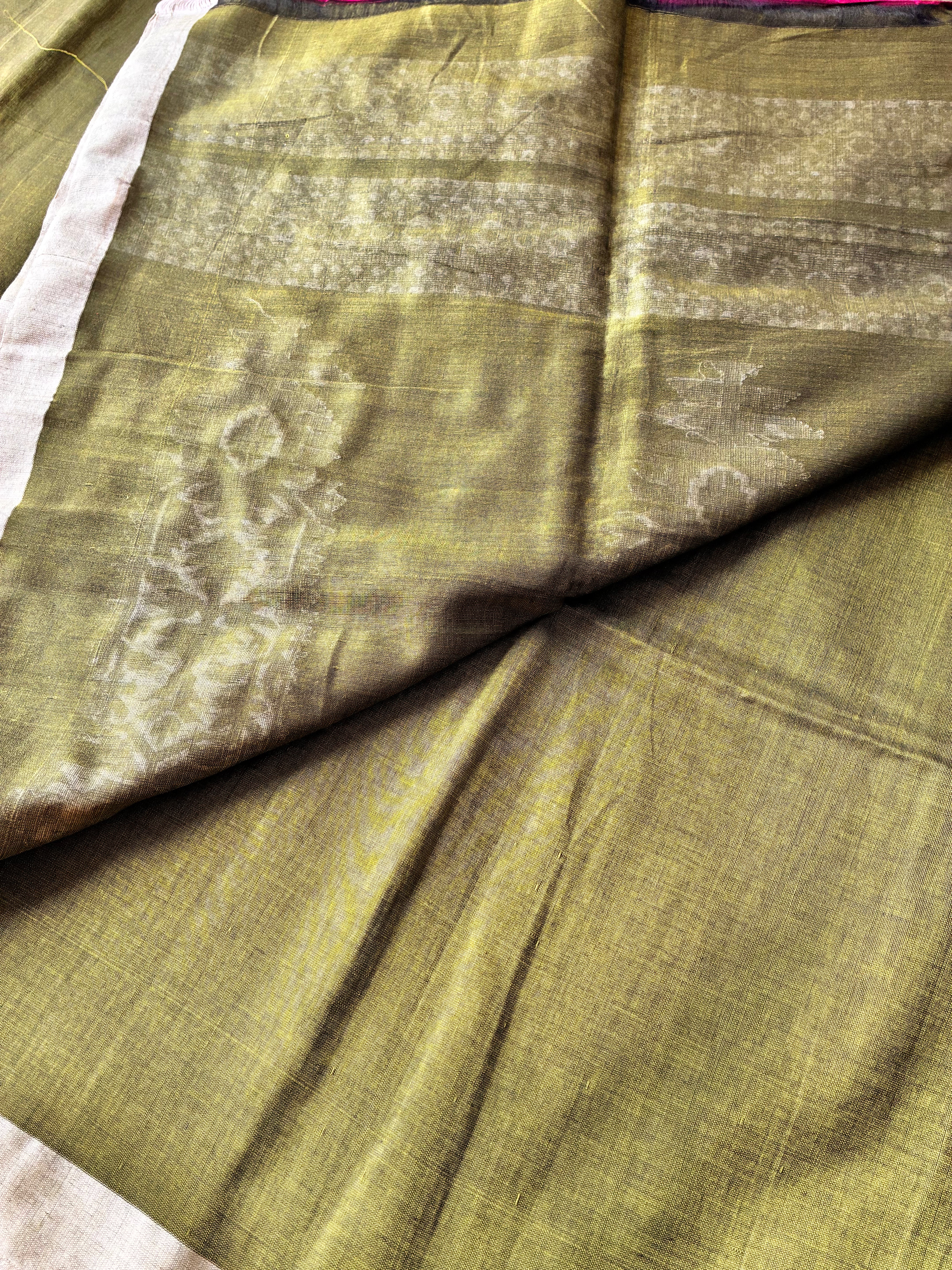 Earthy Olive Green Hand-Woven Mul Cotton Saree
