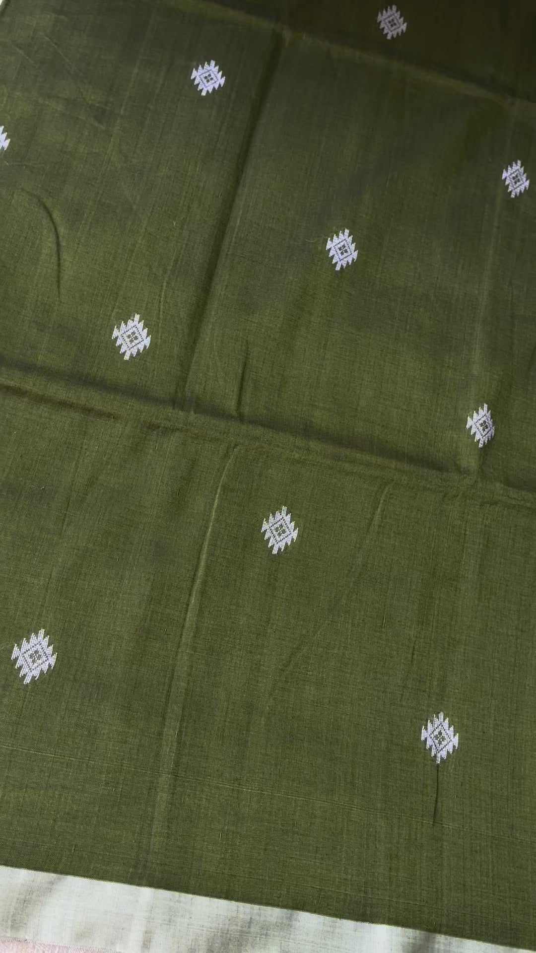 Earthy Olive Green Hand-Woven Mul Cotton Saree